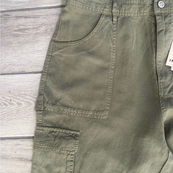 Industry- Linen blend Cargo pants. Size: 12 Color: Olive - Picture 7 of 13